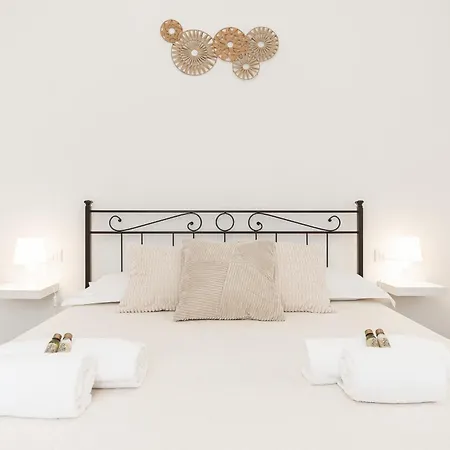 Valteiro Bay The Heart Of Just A Short Walk From The Sea 公寓